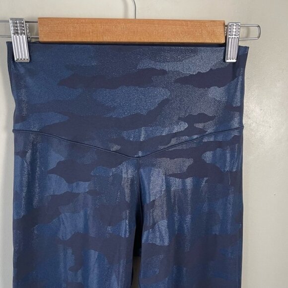 Aerie by offline blue metallic camo high rise 7/8 leggings small - Picture 3 of 9